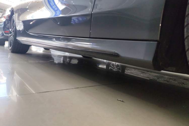Used Mercedes-Benz C-Class AMG 2019 AMG C 43 4MATIC Coupe Right Side Sill