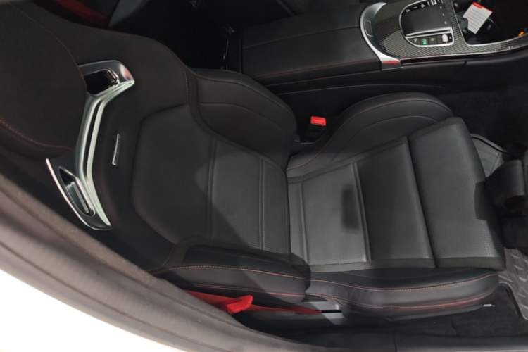 Used Mercedes-Benz C-Class AMG 2019 AMG C 43 4MATIC Estate Special Edition Right Front Seat