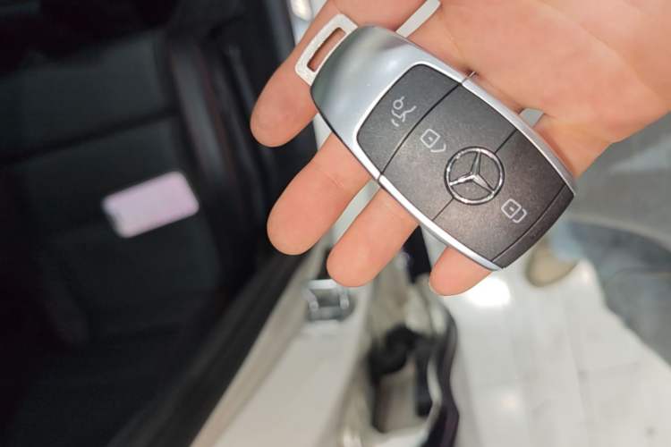 Used Mercedes-Benz C-Class AMG 2019 AMG C 43 4MATIC Estate Special Edition Vehicle Key