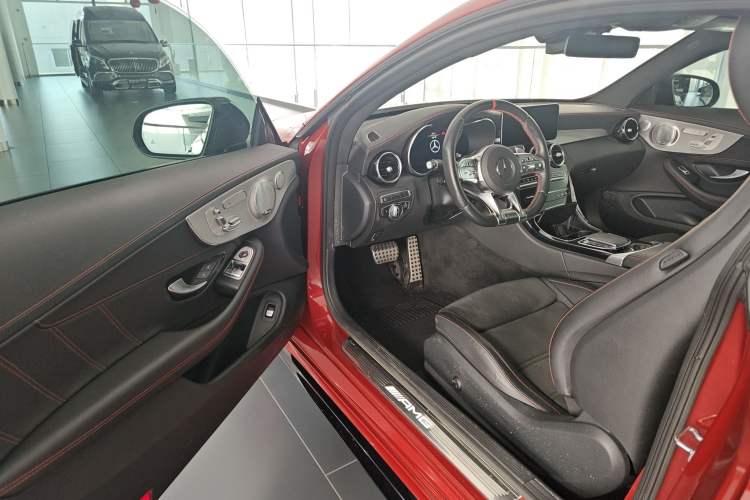 Used Mercedes-Benz C-Class AMG 2019 AMG C 43 4MATIC Coupe Driver Seat