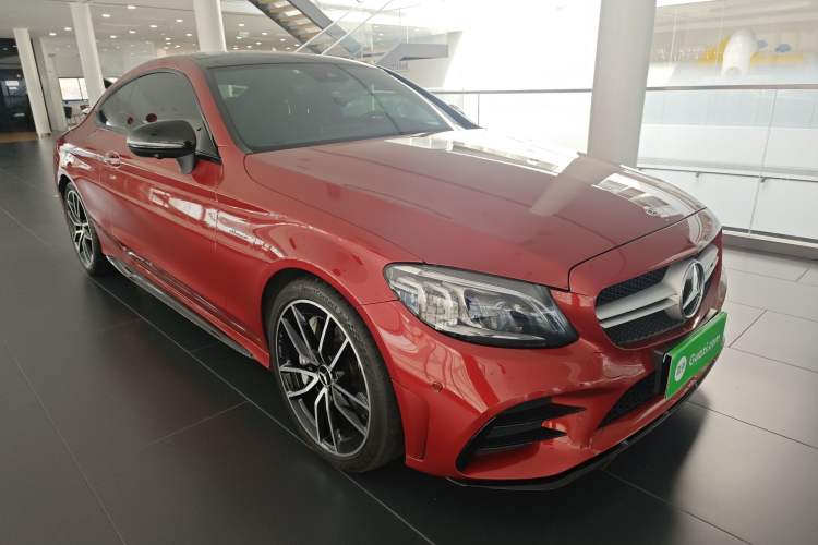 Used Mercedes-Benz C-Class AMG 2019 AMG C 43 4MATIC Coupe Front Right 45 Deg
