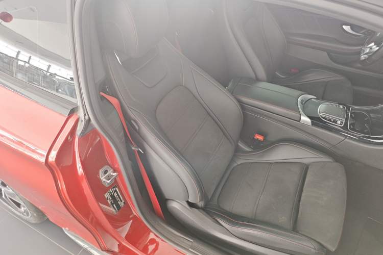 Used Mercedes-Benz C-Class AMG 2019 AMG C 43 4MATIC Coupe Right Front Seat