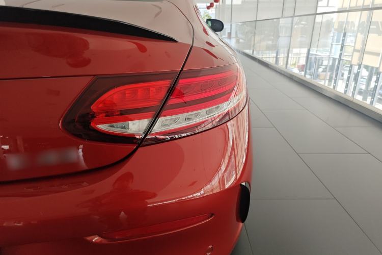 Used Mercedes-Benz C-Class AMG 2019 AMG C 43 4MATIC Coupe Right Rear Taillight