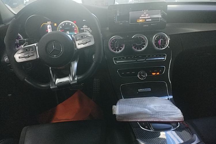 Used Mercedes-Benz C-Class AMG 2019 AMG C 43 4MATIC Estate Special Edition Center Console