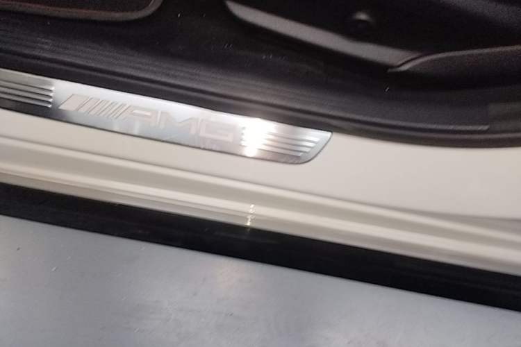 Used Mercedes-Benz C-Class AMG 2019 AMG C 43 4MATIC Estate Special Edition Left Side Sill