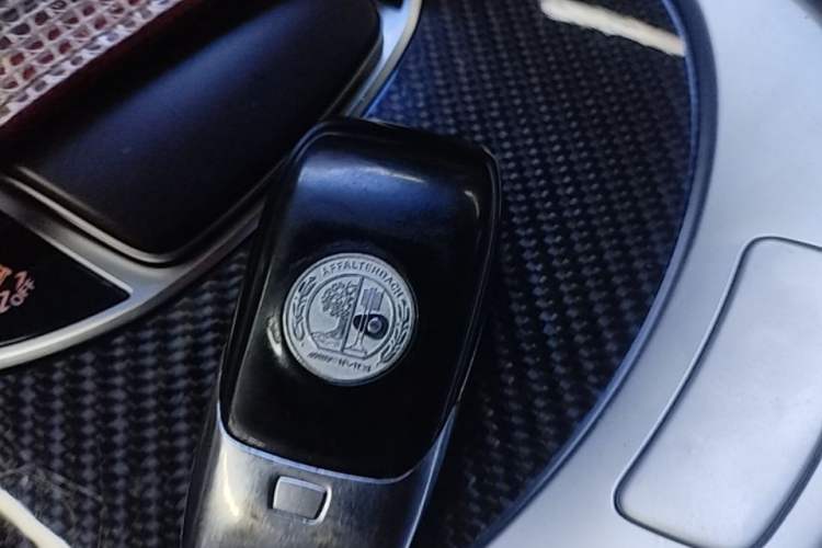 Used Mercedes-Benz C-Class AMG 2019 AMG C 43 4MATIC Estate Special Edition Vehicle Key