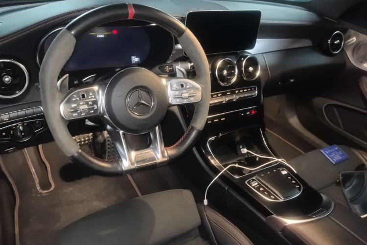 Used Mercedes-Benz C-Class AMG 2019 AMG C 43 4MATIC Coupe Center Console