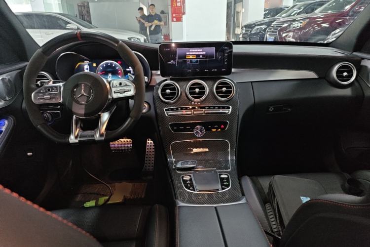 Used Mercedes-Benz C-Class AMG 2019 AMG C 43 4MATIC Estate Special Edition Center Console