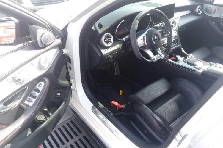 Used Mercedes-Benz C-Class AMG 2019 AMG C 43 4MATIC Estate Special Edition Driver Seat