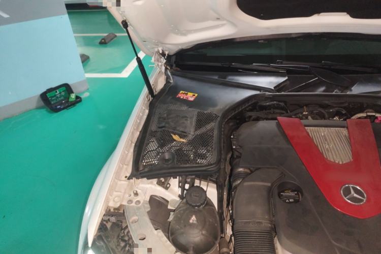 Used Mercedes-Benz C-Class AMG 2019 AMG C 43 4MATIC Engine Bay Right