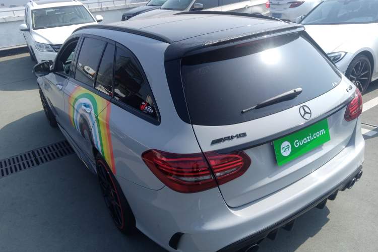 Used Mercedes-Benz C-Class AMG 2019 AMG C 43 4MATIC Estate Special Edition Exterior 2