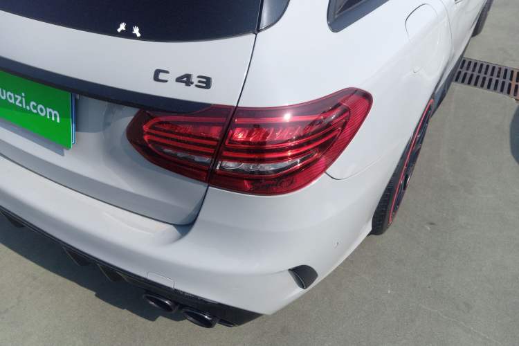 Used Mercedes-Benz C-Class AMG 2019 AMG C 43 4MATIC Estate Special Edition Exterior 3