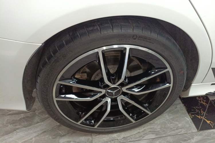 Used Mercedes-Benz C-Class AMG 2019 AMG C 43 4MATIC Exterior 5