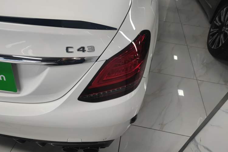 Used Mercedes-Benz C-Class AMG 2019 AMG C 43 4MATIC Exterior 6