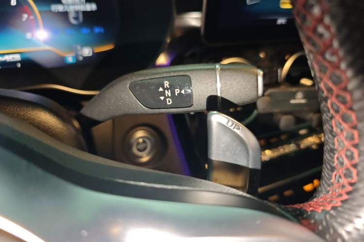 Used Mercedes-Benz C-Class AMG 2019 AMG C 43 4MATIC Coupe Gear Lever
