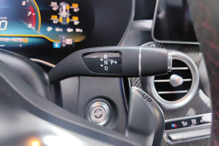 Used Mercedes-Benz C-Class AMG 2019 AMG C 43 4MATIC Estate Special Edition Gear Lever
