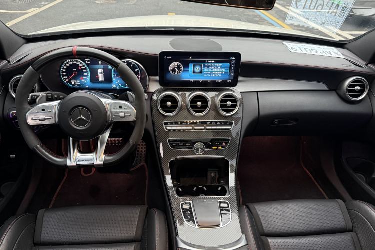 Used Mercedes-Benz C-Class AMG 2019 AMG C 43 4MATIC Estate Special Edition Interior 1
