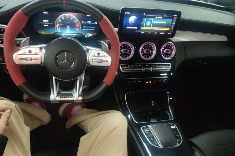 Used Mercedes-Benz C-Class AMG 2019 AMG C 43 4MATIC Interior 2