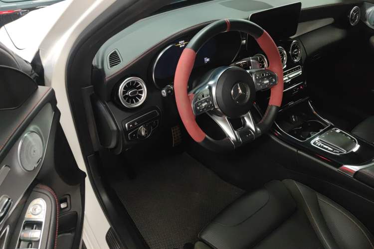Used Mercedes-Benz C-Class AMG 2019 AMG C 43 4MATIC Interior 3