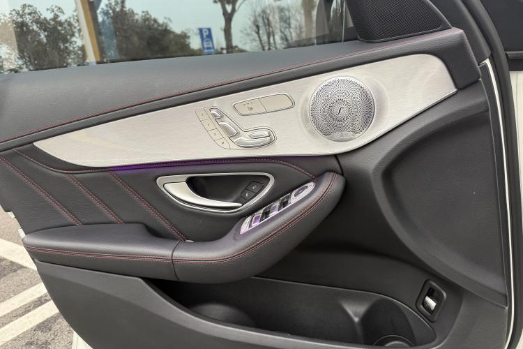 Used Mercedes-Benz C-Class AMG 2019 AMG C 43 4MATIC Estate Special Edition Interior 4