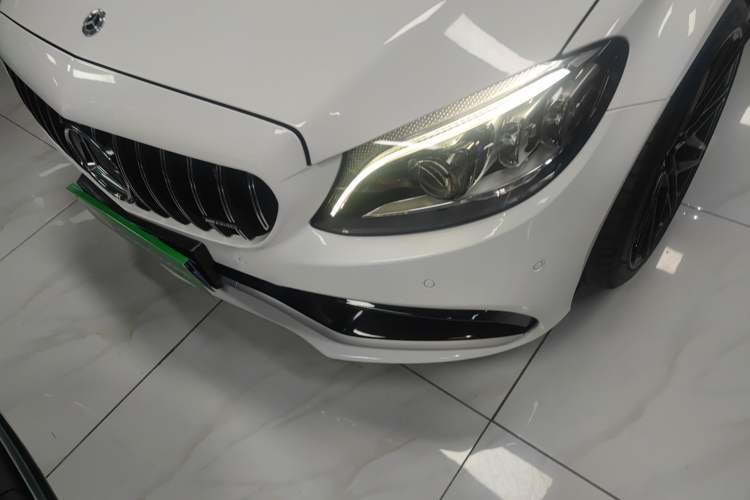 Used Mercedes-Benz C-Class AMG 2019 AMG C 43 4MATIC Left Front Headlight