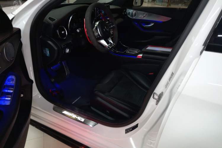 Used Mercedes-Benz C-Class AMG 2019 AMG C 43 4MATIC Left Front Seat