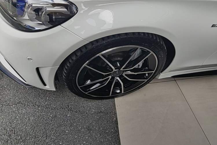 Used Mercedes-Benz C-Class AMG 2019 AMG C 43 4MATIC Coupe Left Front Wheel Hub
