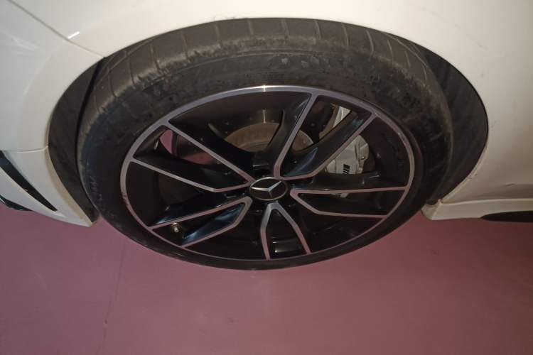 Used Mercedes-Benz C-Class AMG 2019 AMG C 43 4MATIC Coupe Left Front Wheel Hub