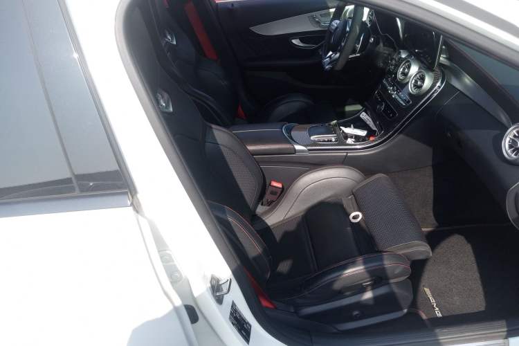 Used Mercedes-Benz C-Class AMG 2019 AMG C 43 4MATIC Estate Special Edition Right Front Seat