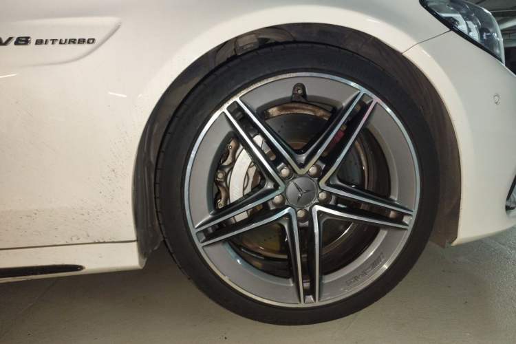 Used Mercedes-Benz C-Class AMG 2019 AMG C 63 Right Front Wheel Hub