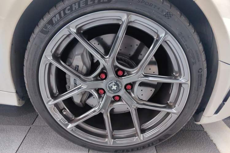 Used Mercedes-Benz C-Class AMG 2019 AMG C 43 4MATIC Estate Special Edition Right Front Wheel Hub