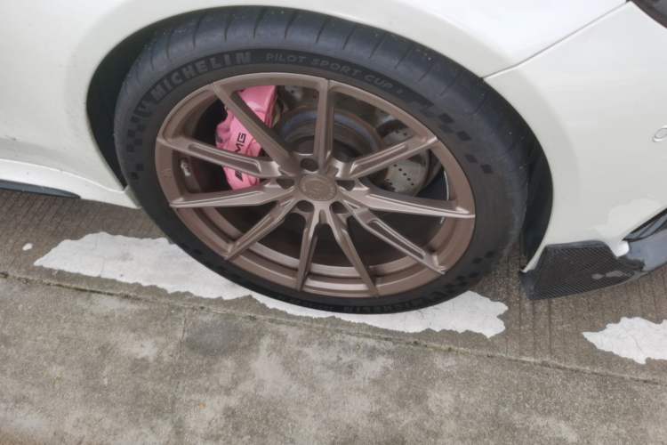 Used Mercedes-Benz C-Class AMG 2019 AMG C 63 Coupe Right Front Wheel Hub