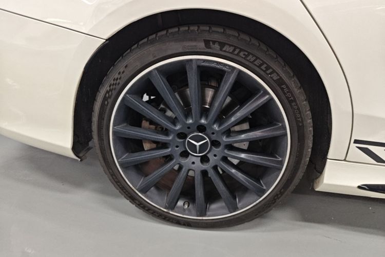 Used Mercedes-Benz C-Class AMG 2019 AMG C 43 4MATIC Estate Special Edition Right Rear Wheel Hub
