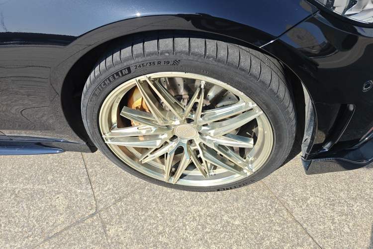 Used Mercedes-Benz C-Class AMG 2021 AMG C 43 4MATIC Right Front Wheel Hub