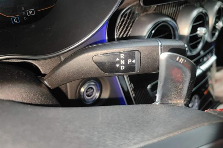 Used Mercedes-Benz C-Class AMG 2023 AMG C 43 4MATIC Coupe Gear Lever