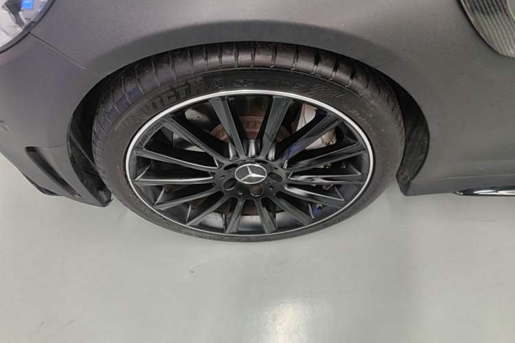 Used Mercedes-Benz C-Class AMG 2023 AMG C 43 4MATIC Coupe Left Front Wheel Hub