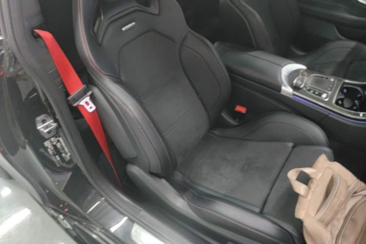 Used Mercedes-Benz C-Class AMG 2023 AMG C 43 4MATIC Coupe Right Front Seat