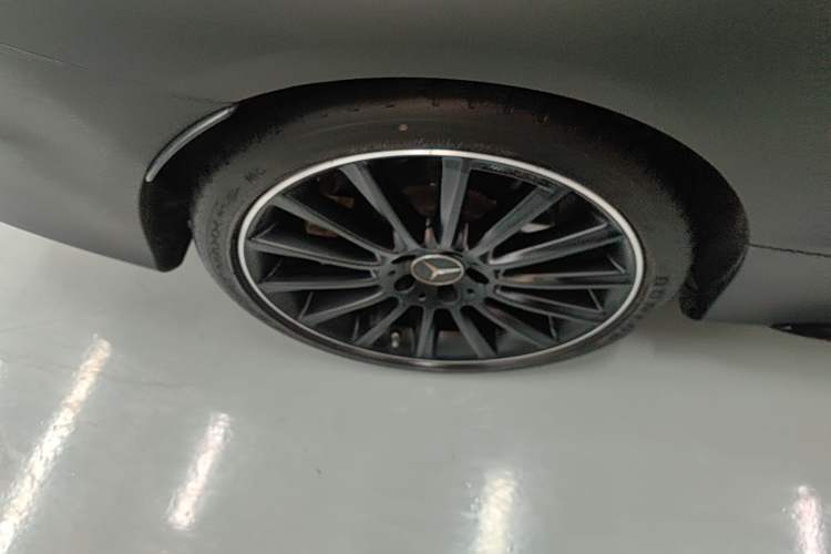 Used Mercedes-Benz C-Class AMG 2023 AMG C 43 4MATIC Coupe Right Rear Wheel Hub
