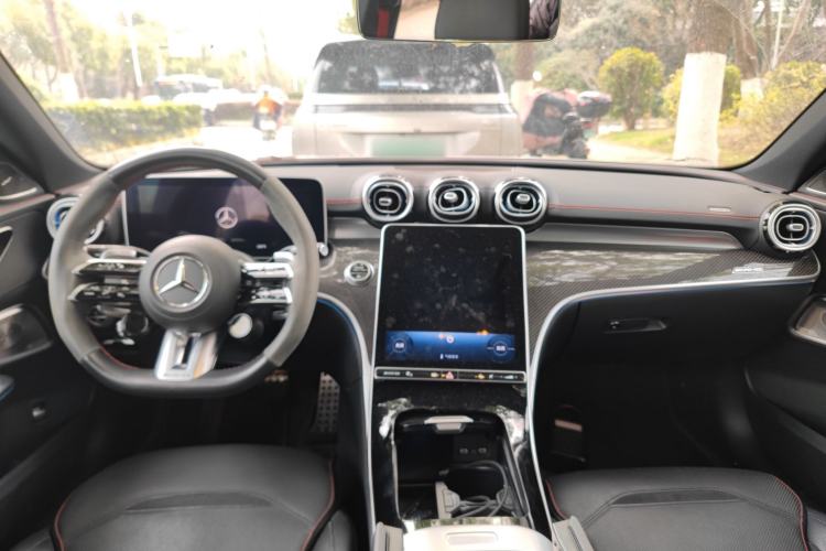 Used Mercedes-Benz C-Class AMG 2023 AMG C 43 4MATIC Estate Special Edition Center Console