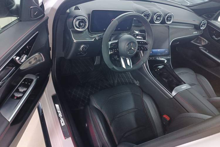 Used Mercedes-Benz C-Class AMG 2023 AMG C 43 4MATIC Estate Special Edition Driver Seat