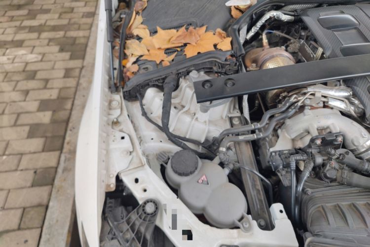 Used Mercedes-Benz C-Class AMG 2023 AMG C 43 4MATIC Estate Special Edition Engine Bay Right
