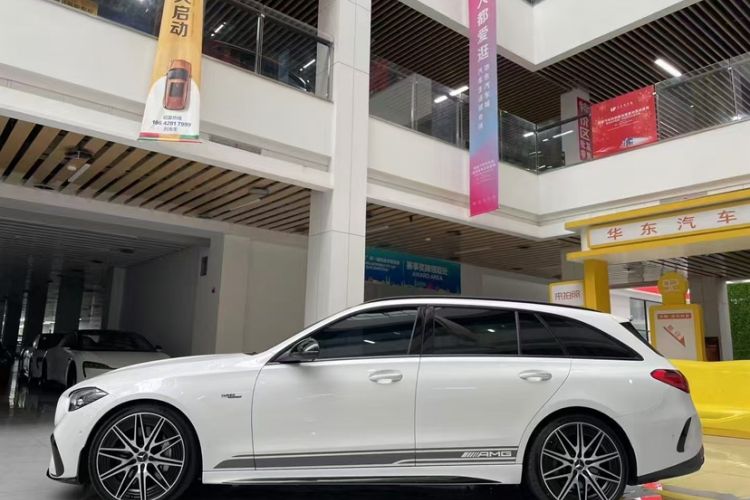 Used Mercedes-Benz C-Class AMG 2023 AMG C 43 4MATIC Estate Special Edition Exterior 1