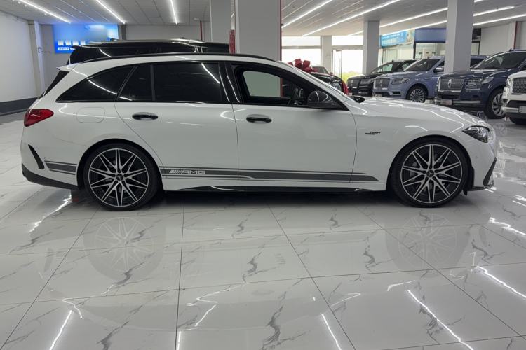 Used Mercedes-Benz C-Class AMG 2023 AMG C 43 4MATIC Estate Special Edition Exterior 2