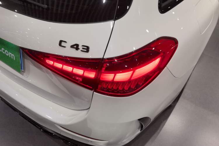 Used Mercedes-Benz C-Class AMG 2023 AMG C 43 4MATIC Estate Special Edition Exterior 3