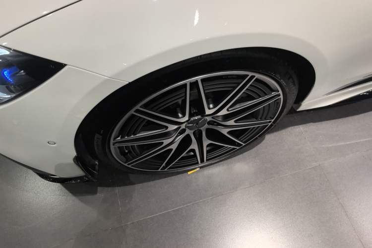 Used Mercedes-Benz C-Class AMG 2023 AMG C 43 4MATIC Estate Special Edition Exterior 4