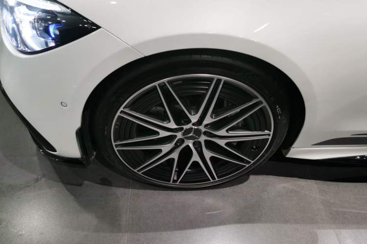 Used Mercedes-Benz C-Class AMG 2023 AMG C 43 4MATIC Estate Special Edition Exterior 7