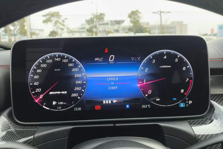 Used Mercedes-Benz C-Class AMG 2023 AMG C 43 4MATIC Estate Special Edition Instrument Cluster
