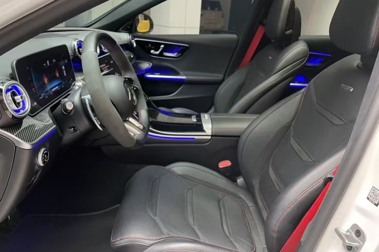 Used Mercedes-Benz C-Class AMG 2023 AMG C 43 4MATIC Estate Special Edition Interior 1