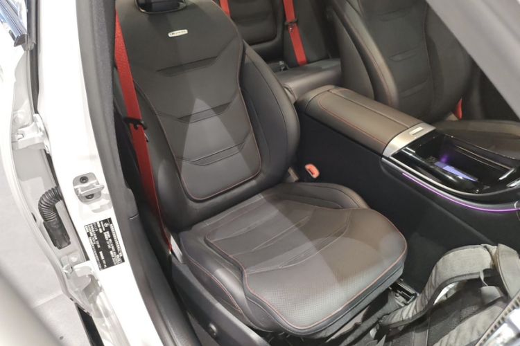Used Mercedes-Benz C-Class AMG 2023 AMG C 43 4MATIC Estate Special Edition Interior 10