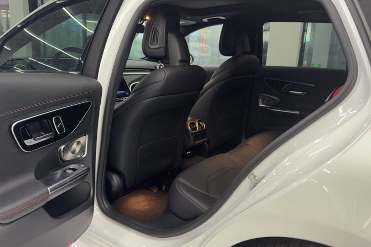 Used Mercedes-Benz C-Class AMG 2023 AMG C 43 4MATIC Estate Special Edition Interior 2